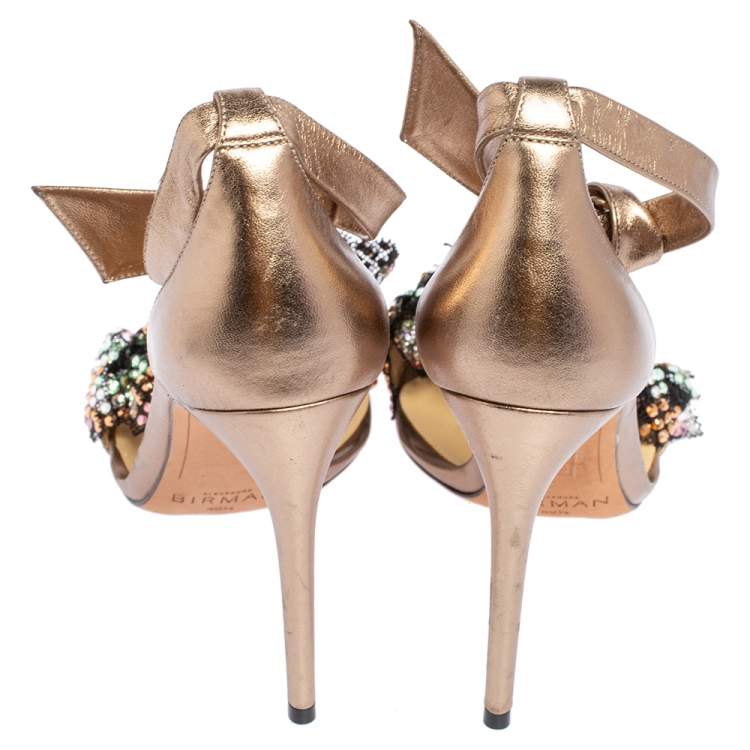 مملوكة مسبقًا Alexandre Birman Metallic Gold Mesh and Leather Clarita Embellished Ankle Tie Sandals Size 40.5
