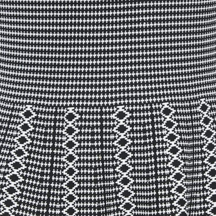 Pre Owned Alice + Olivia Black/White Patterned Stretch Knit Flared Mini Dress S