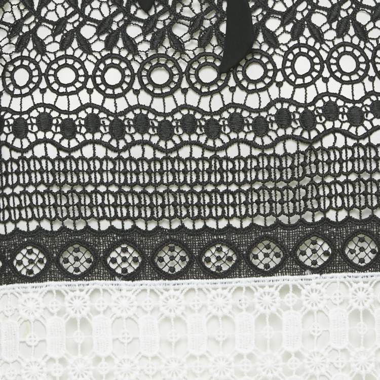 Pre Owned Alice + Olivia White/Black Lace Sleeveless Mini Dress M