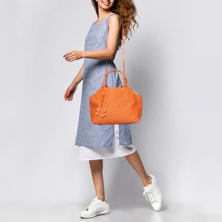 Pre Owned Alviero Martini 1A Classe Orange/Tan Geo Print Coated Canvas Satchel