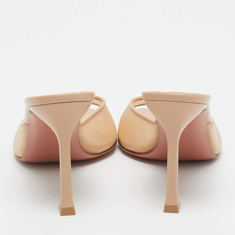 Pre Owned Amina Muaddi Alexa Size 35.5 Beige Leather and Net Slide Sandals