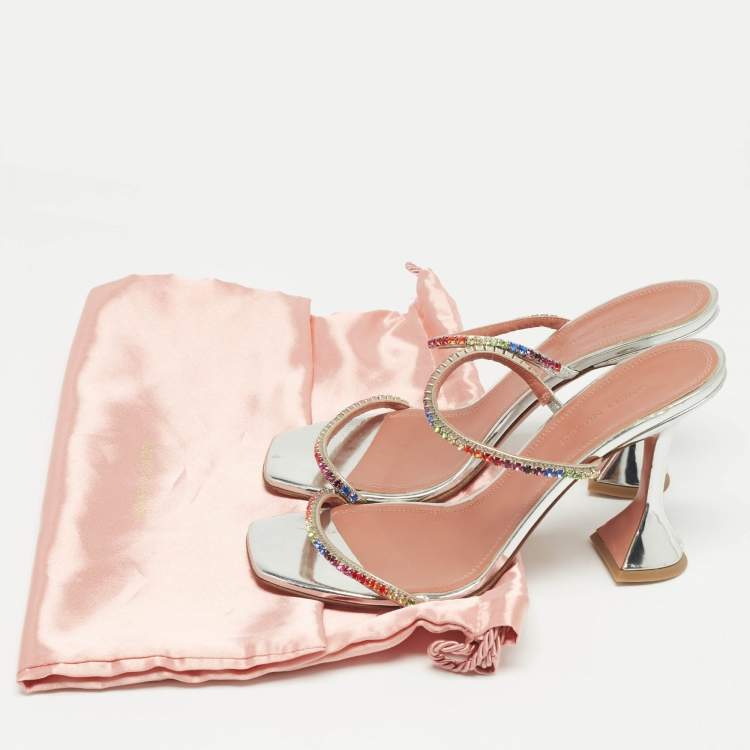 مملوكة مسبقًا Amina Muaddi Silver Leather Crystal Embellished Gilda Slide Sandals Size 39