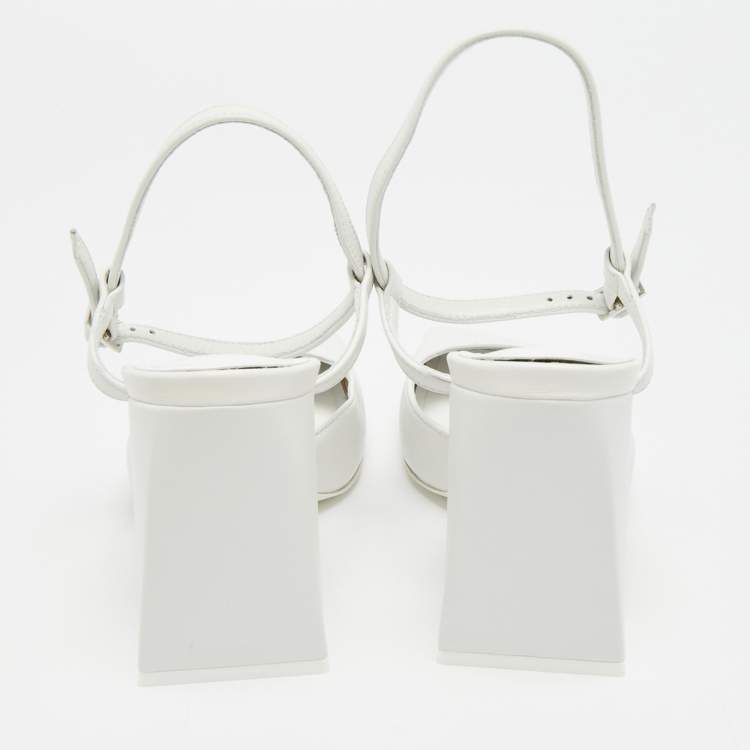 Pre Owned Amina Muaddi Charlotte 95 Size 35 White Leather Ankle Strap Pumps