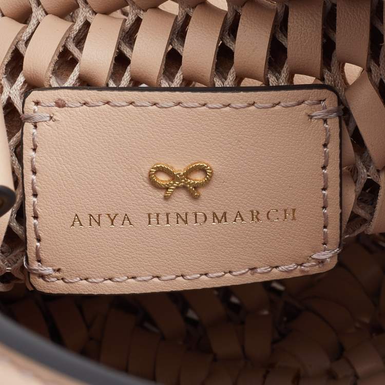 مملوكة مسبقًا Anya Hindmarch Beige Woven Leather Tassel Bucket Bag