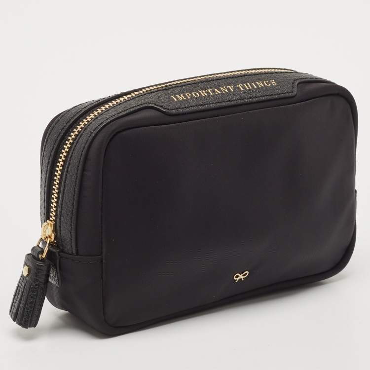 مملوكة مسبقًا Anya Hindmarch Black Nylon Girlie Cosmetic Pouch