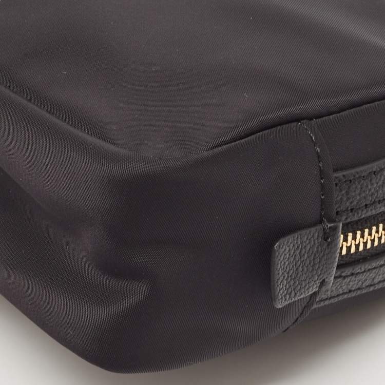 مملوكة مسبقًا Anya Hindmarch Black Nylon Girlie Cosmetic Pouch