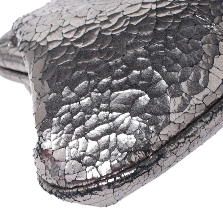 Pre Owned Anya Hindmarch Silver Crackled Leather Knot Clutch