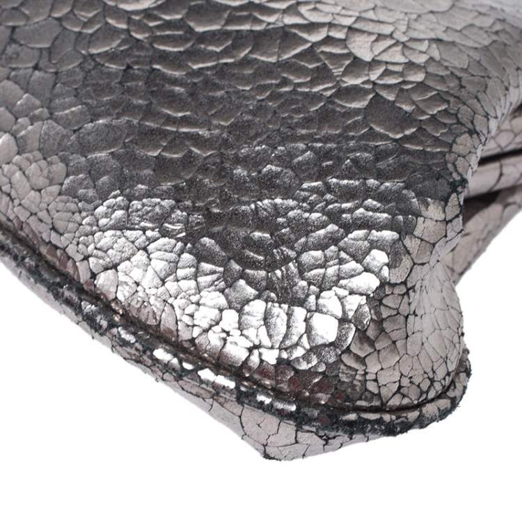 Pre Owned Anya Hindmarch Silver Crackled Leather Knot Clutch