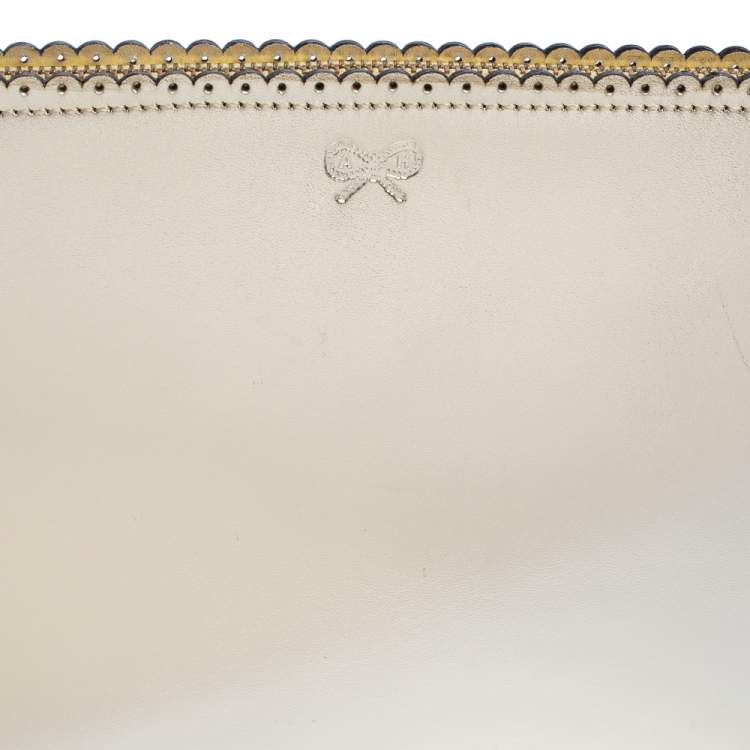 Pre Owned Anya Hindmarch Metallic Gold Scalloped Leather Pouch