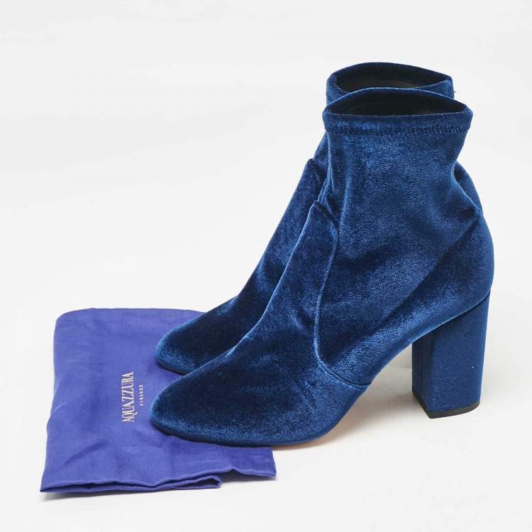 مملوكة مسبقًا Aquazzura Blue Velvet Ankle Length Boots Size 39.5