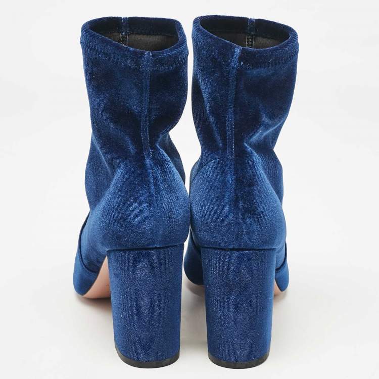 مملوكة مسبقًا Aquazzura Blue Velvet Ankle Length Boots Size 39.5