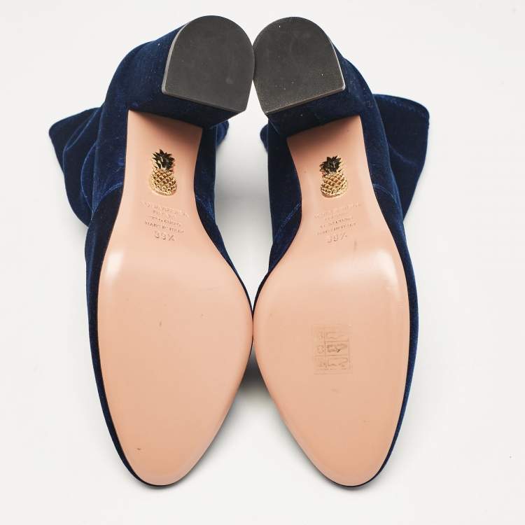 مملوكة مسبقًا Aquazzura Blue Velvet Ankle Length Boots Size 39.5