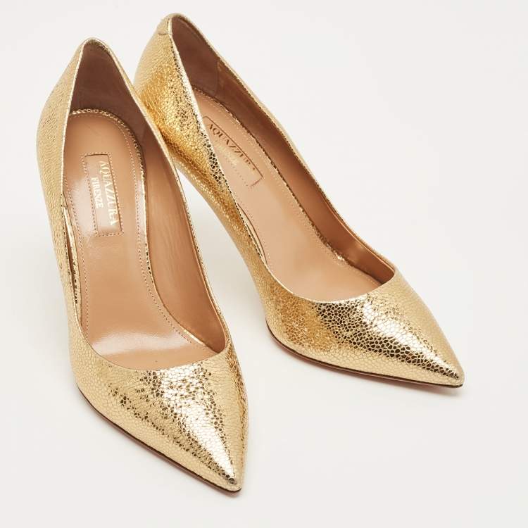 Pre Owned Aquazzura Gold Textured Leather Purist Pumps Size 35