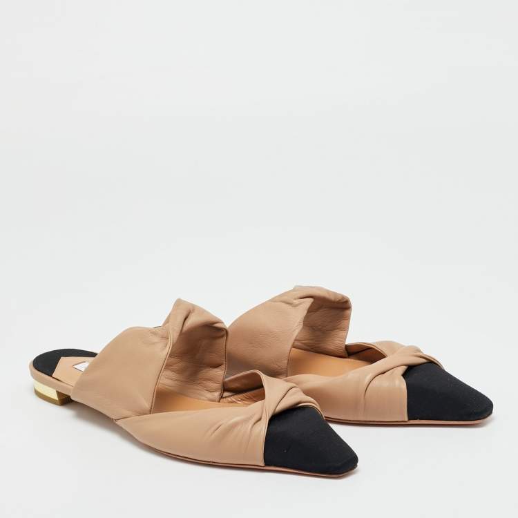 Pre Owned Aquazzura Beige/Black Leather and Fabric Twist Cap Toe Mules Size 38