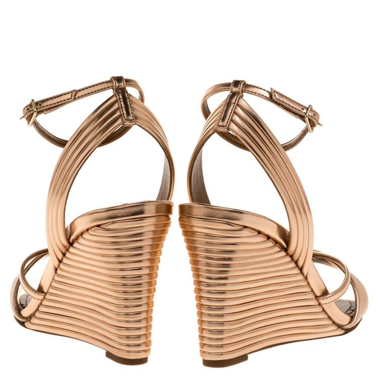 Pre Owned Aquazzura Rose Gold Patent Leather Sundance Wedge Sandals Size 36