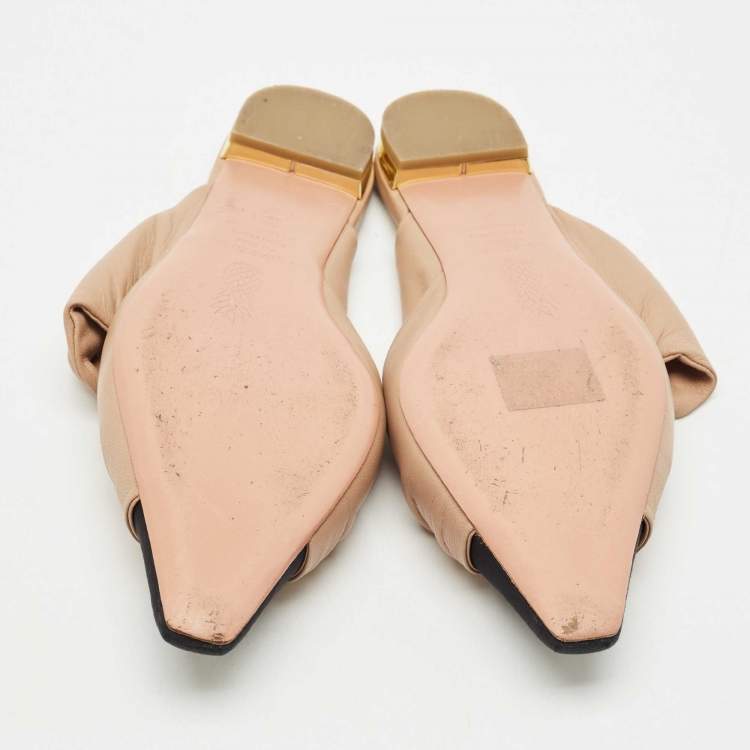 Pre Owned Aquazzura Beige/Black Leather and Fabric Twist Cap Toe Mules Size 35