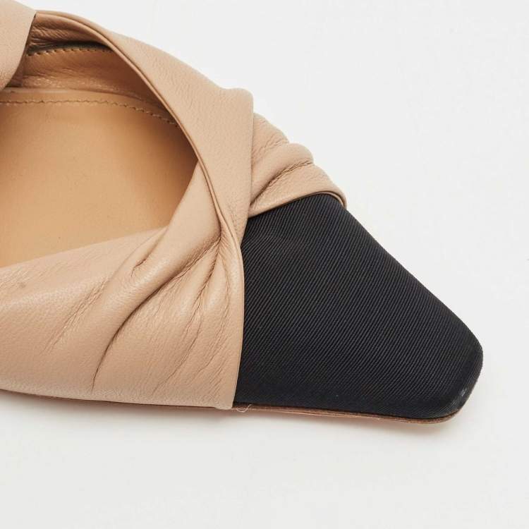 Pre Owned Aquazzura Beige/Black Leather and Fabric Twist Cap Toe Mules Size 35