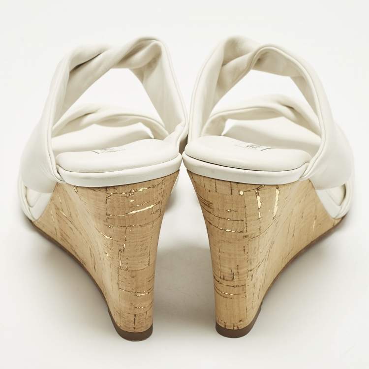مملوكة مسبقًا Aquazzura Size 38.5 White Leather Cork Wedge Sandals
