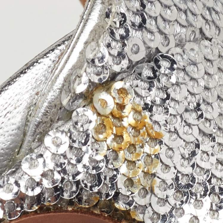 Pre Owned Aquazzura Bow Tie Size 40.5 Metallic Silver Sequins Pointed Toe Pumps