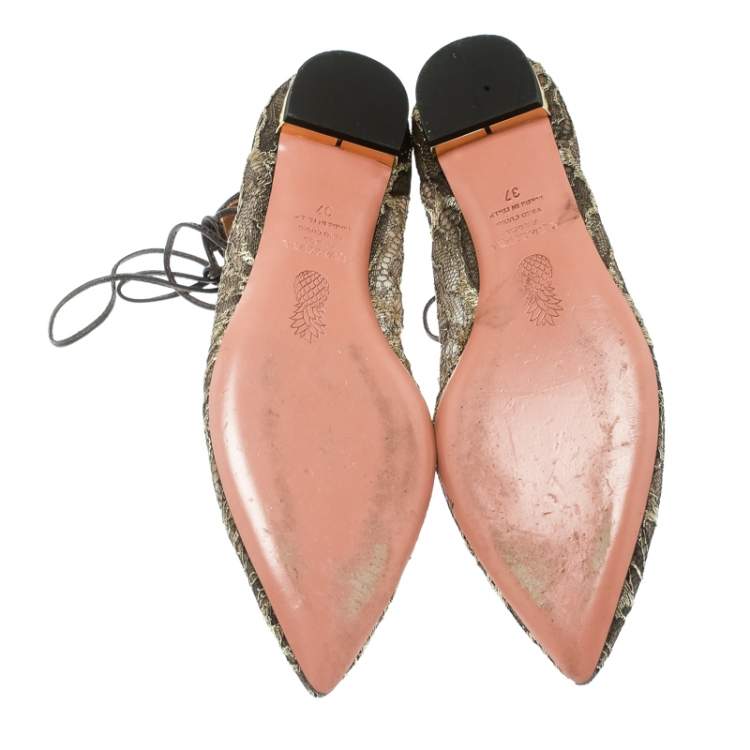 مملوكة مسبقًا Aquazzura Gold/Brown Lace Christy Lace Up Pointed Toe Flats Size 37