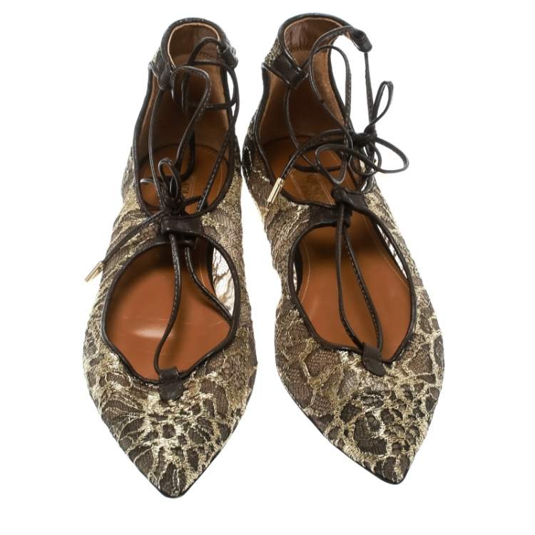 مملوكة مسبقًا Aquazzura Gold/Brown Lace Christy Lace Up Pointed Toe Flats Size 37