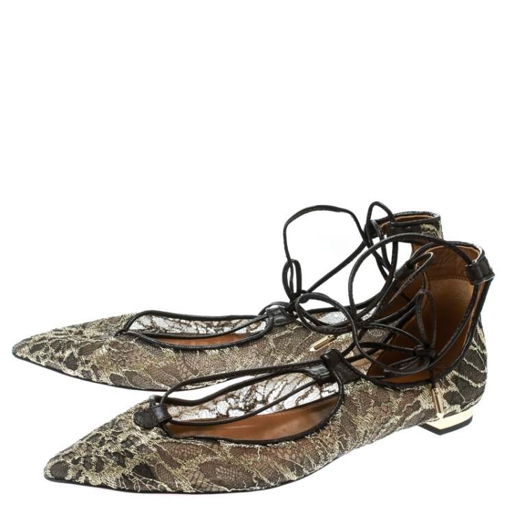 مملوكة مسبقًا Aquazzura Gold/Brown Lace Christy Lace Up Pointed Toe Flats Size 37
