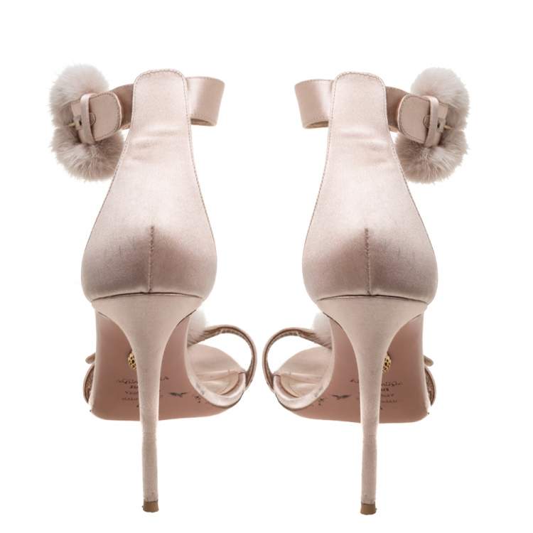 مملوكة مسبقًا Aquazzura Beige Satin Sinatra Mink Trim Ankle Strap Sandals Size 40