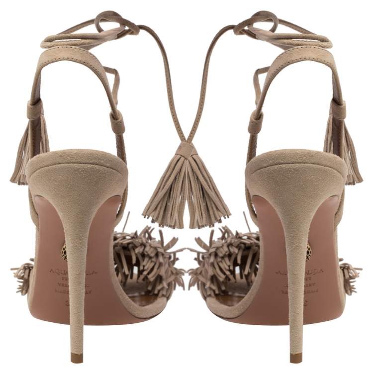 مملوكة مسبقًا Aquazzura Beige Suede Leather Wild Thing Fringe Ankle Wrap Sandals Size 39.5