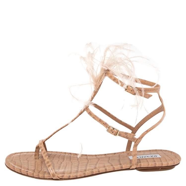 مملوكة مسبقًا Aquazzura Beige Snake Embossed Leather Feather Trimmed T- Strap Sandals Size 39