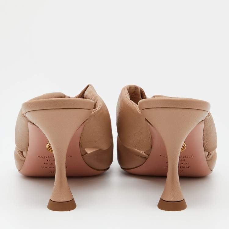 مملوكة مسبقًا Aquazzura Beige/Black Leather and Fabric Twist Cap Toe Mules Size 36.5