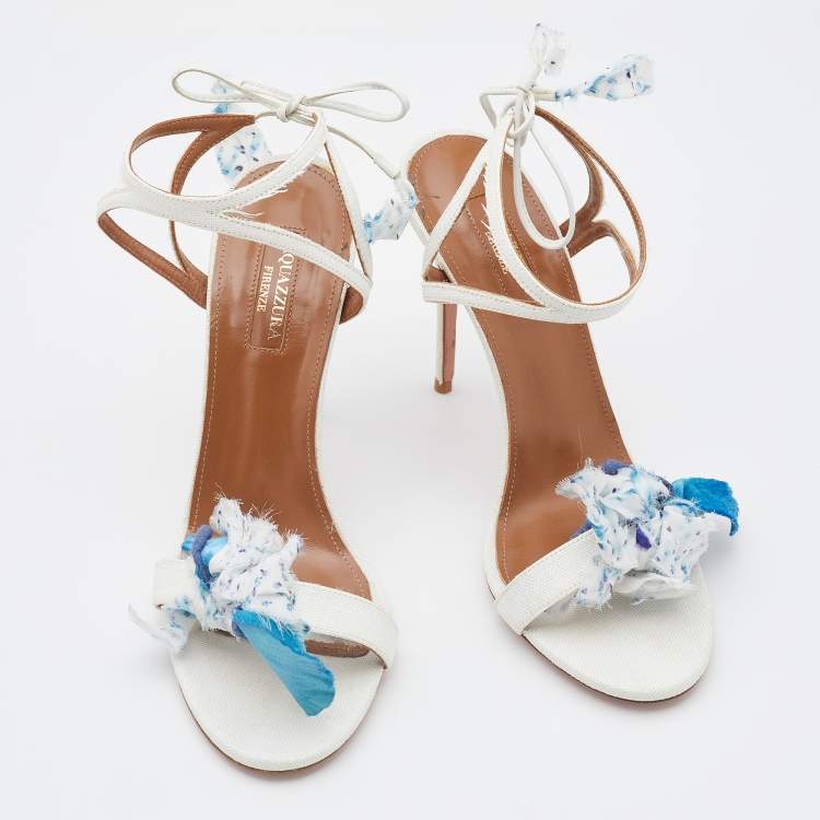مملوكة مسبقًا Aquazzura White/Blue Raffia and Floral Applique Fabric Ankle Strap Sandals Size 38.5
