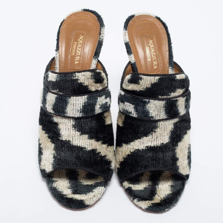 مملوكة مسبقًا Aquazzura White and Black Corduroy Slide Sandals Size 40