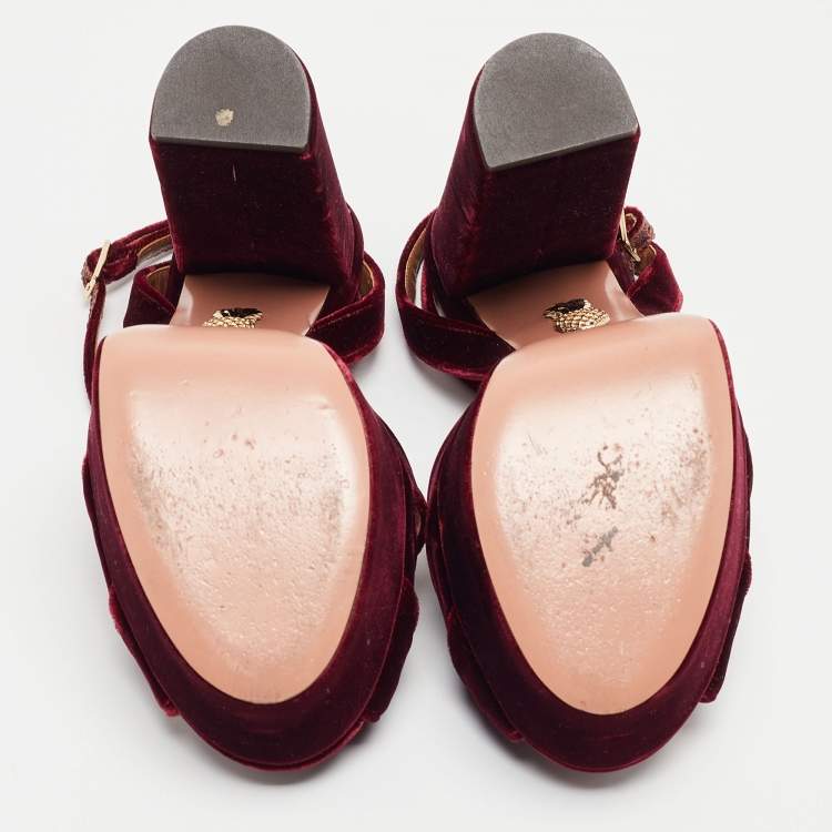مملوكة مسبقًا Aquazzura Burgundy Knotted Velvet Mira Sandals Size 36.5