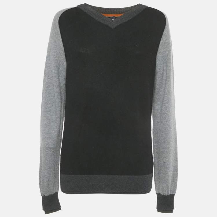 مملوكة مسبقًا Armani Jeans Monochrome Wool V-Neck Sweater M