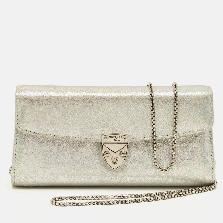 مملوكة مسبقًا Aspinal Of London Mayfair Silver Textured Leather Chain Clutch