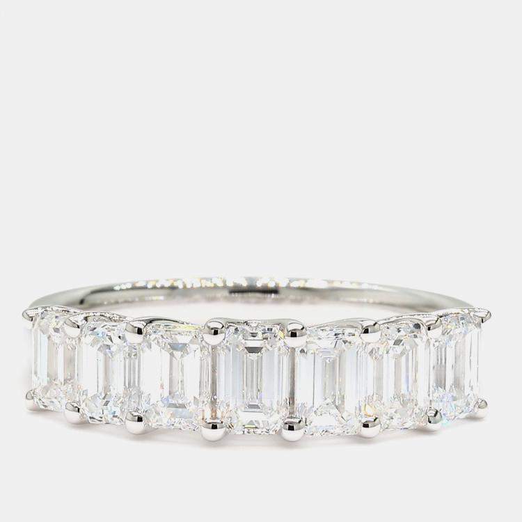 مملوكة مسبقًا 2.01 cts Emerald Lab Grown Diamond 14k White Gold 7 Stone Wedding Band