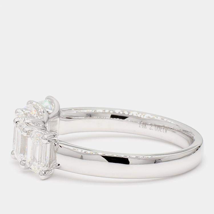 مملوكة مسبقًا 2.00 cts Emerald Lab Grown Diamond 14k White Gold 5 Stone Wedding Band US 7