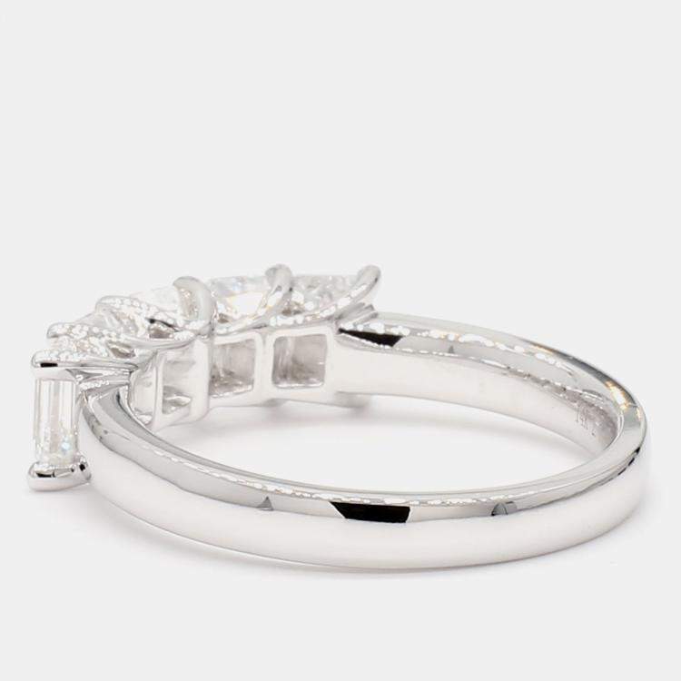 مملوكة مسبقًا 2.00 cts Emerald Lab Grown Diamond 14k White Gold 5 Stone Wedding Band US 7