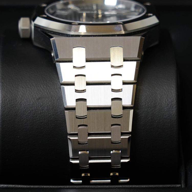 Pre Owned Audemars Piguet Royal Oak 15550ST.OO.1356ST.07 Automatic Grey Stainless Steel Women's Wristwatch 37 mm