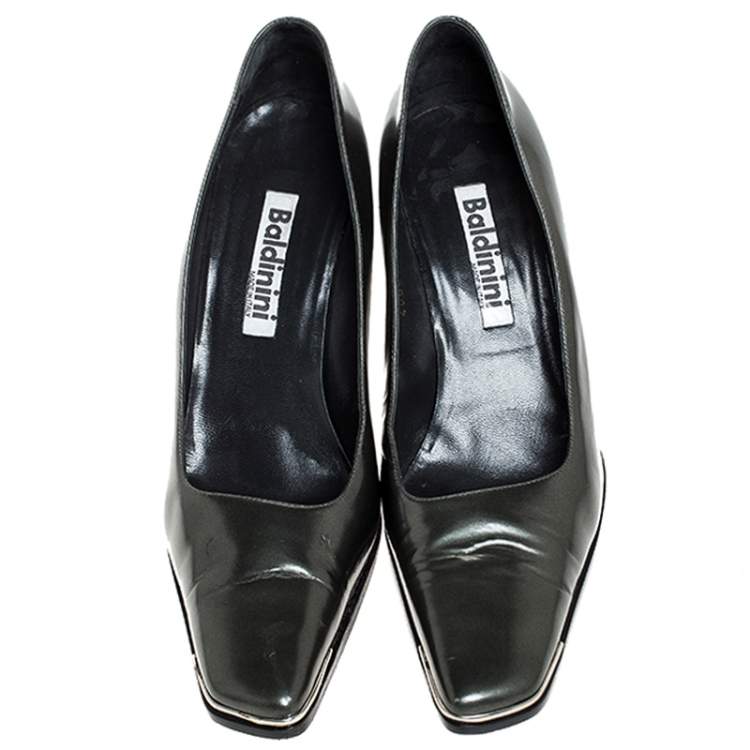 Pre Owned Baldinini Green Leather Slanted Toe Block Heel Pumps Size 40.5