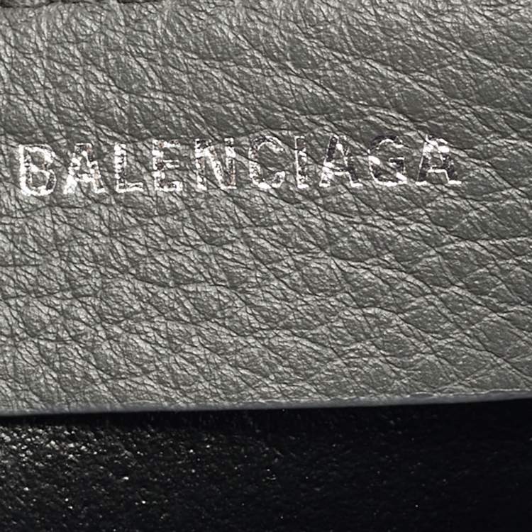 Pre Owned Balenciaga Everyday Grey Leather Zip Pouch 