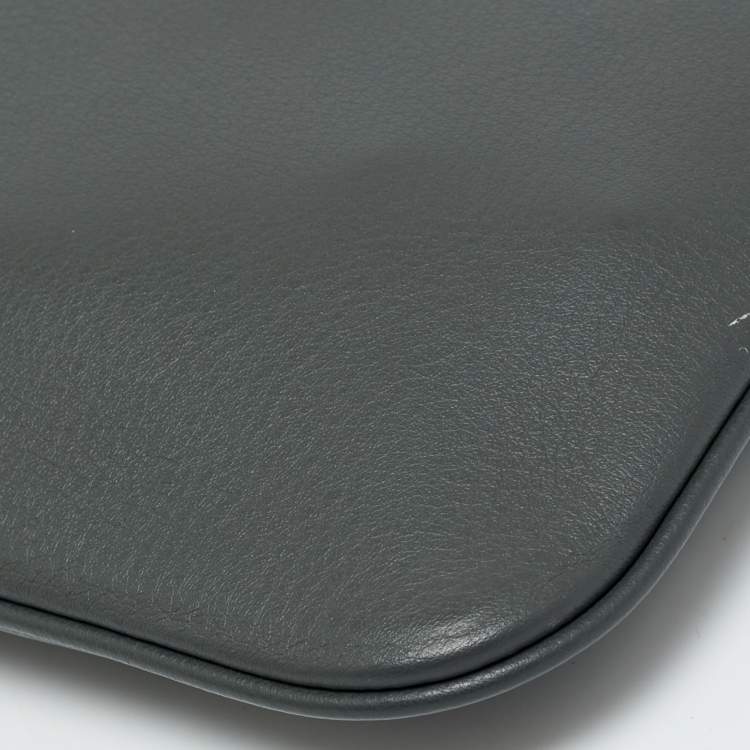 Pre Owned Balenciaga Everyday Grey Leather Zip Pouch 
