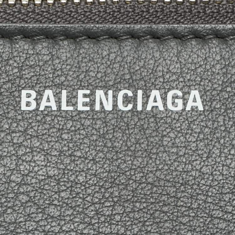 Pre Owned Balenciaga Everyday Grey Leather Zip Pouch 