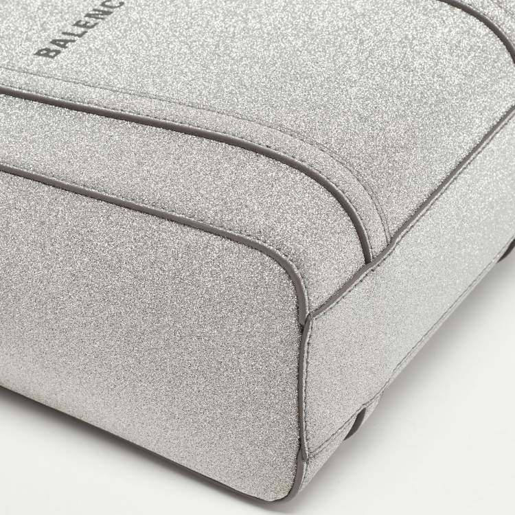 مملوكة مسبقًا Balenciaga Silver Glitter Leather XXS Everyday Tote