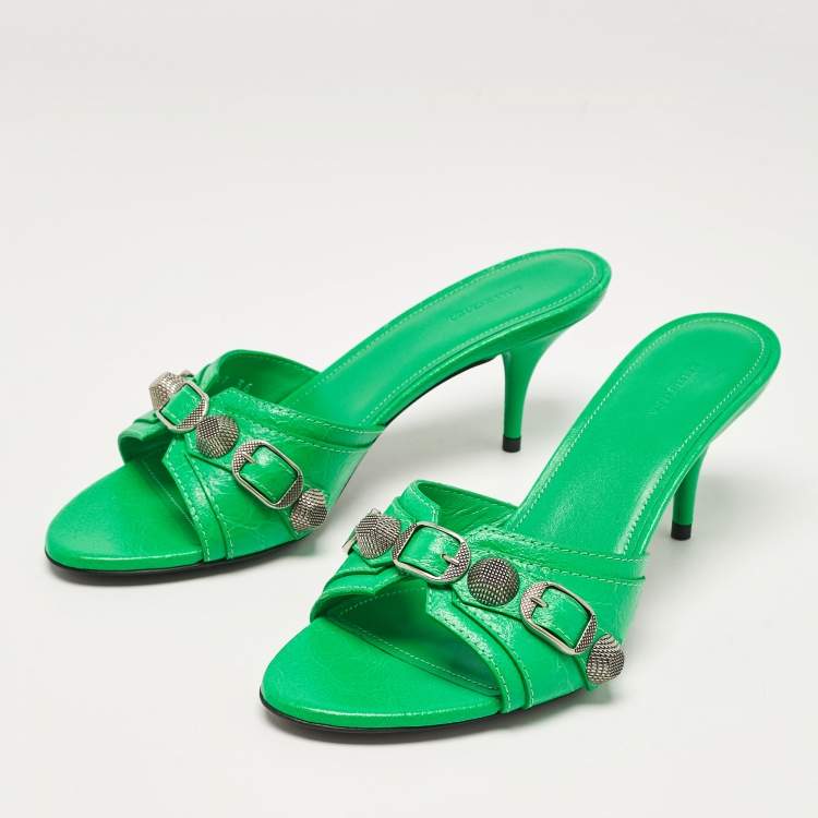 مملوكة مسبقًا Balenciaga Green Leather Le Cagole Studded Slide Sandals Size 36