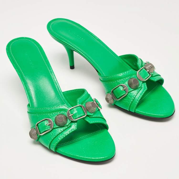 مملوكة مسبقًا Balenciaga Green Leather Le Cagole Studded Slide Sandals Size 36