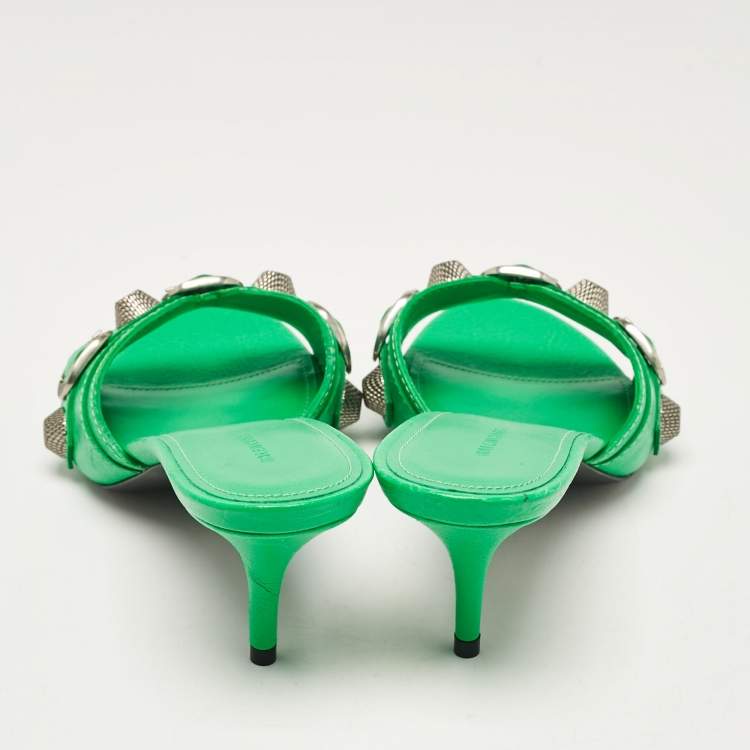 مملوكة مسبقًا Balenciaga Green Leather Le Cagole Studded Slide Sandals Size 36