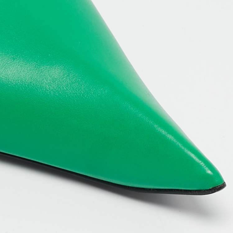 Pre Owned Balenciaga Green Leather Essex Pointed Toe Pumps Size 38