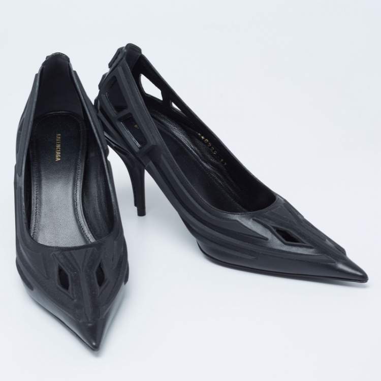 Pre Owned Balenciaga Black Leather And Rubber Cut Out Pointed Toe Pumps Size 37