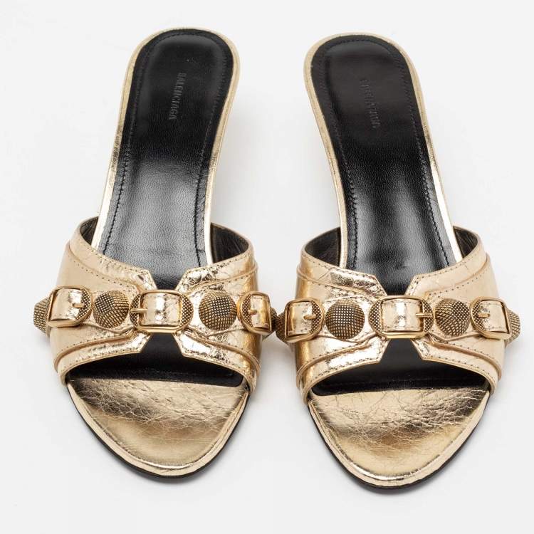 Pre Owned Balenciaga Gold Leather Cagole Slide Sandals Size 37